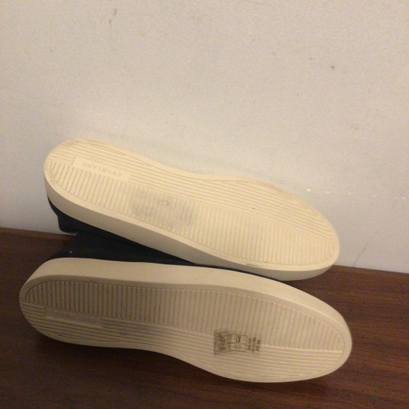 Classy casual office or work wear soft suede chukka boots by EVERLANE SZ 12.5 main image 14